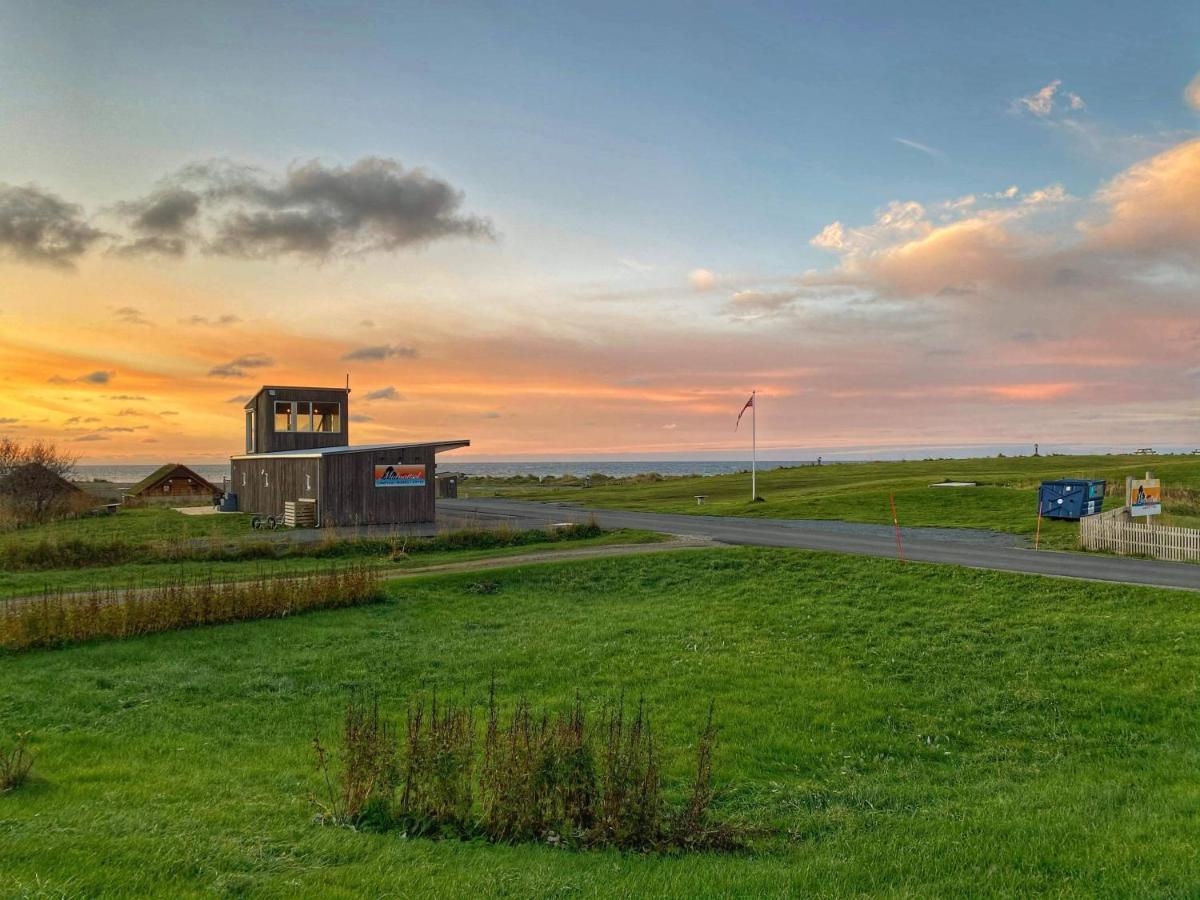 Midnattsol Rom Og Hytter Bleik Exterior foto